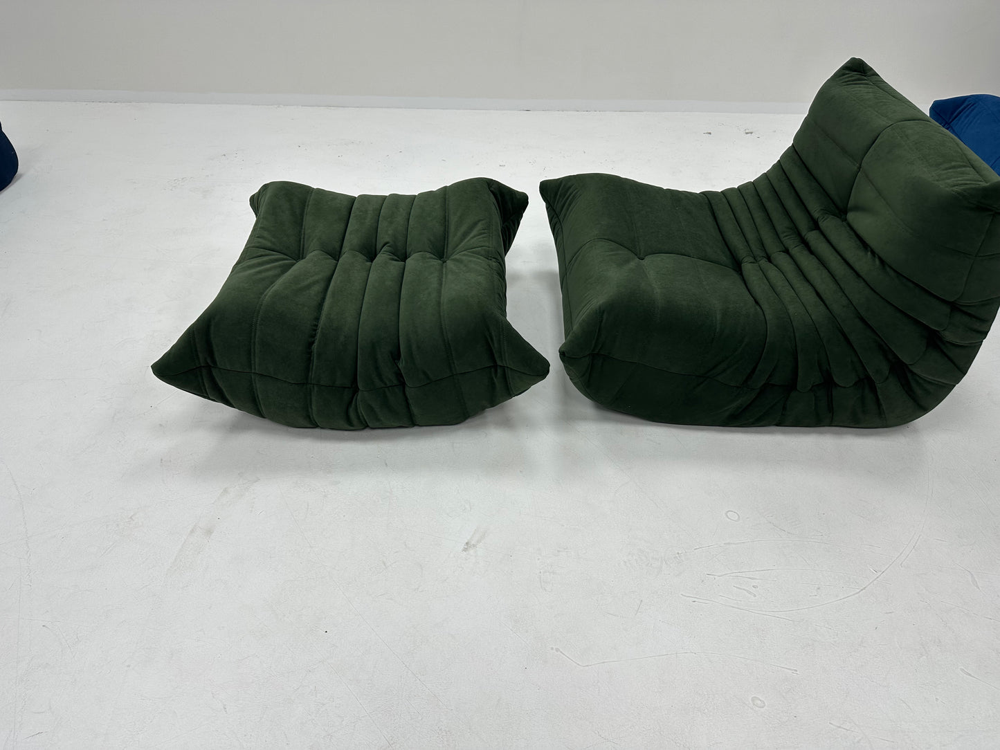 Wave Lounge Chair and Footstool Set – Cozy Upholstered 2-Piece